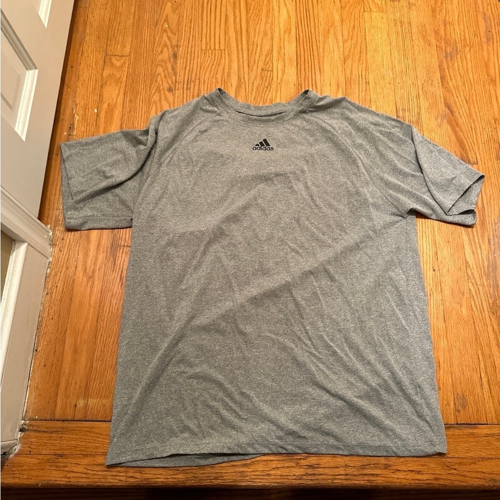 Adidas t shirt